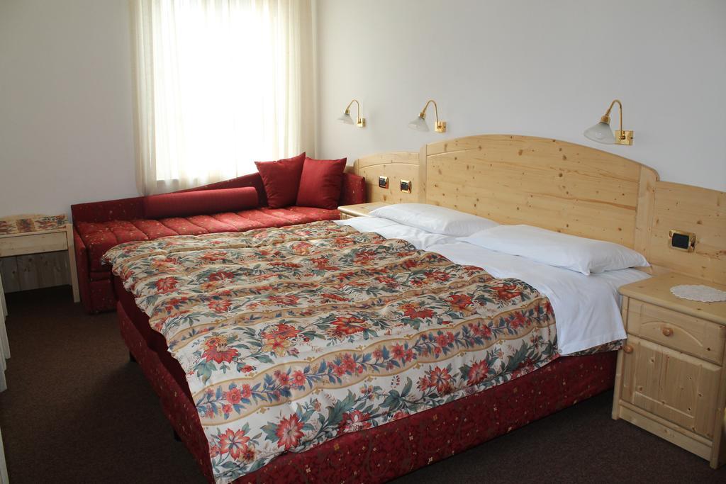 Albergo Trentino Moena Værelse billede